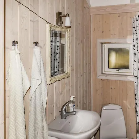 Feriehus Three-bedroom In Albak